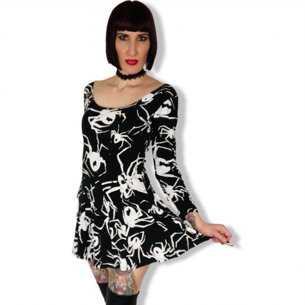 Vintage 90s Spider Novelty Print Cotton Mini Dress Betsey Johnson Style S M - Picture 8 of 9
